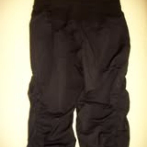 Ivivva Girl by Lululemon size 6 Live to Move crop capri unlined black pockets - Picture 2 of 3